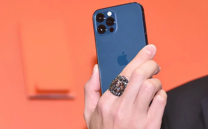 峨山苹果手机维修分享iPhone12系列重启方法教程 