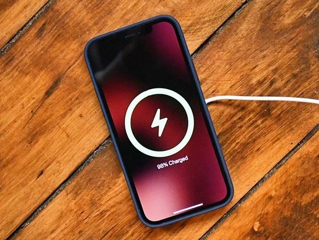 峨山苹果手机维修分享iPhone 12可以随便充电吗 